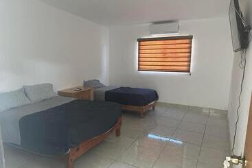 بنسيون Habitaciones Enma