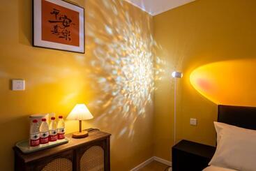 Cloud Expo Apartment