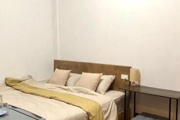 פנסיון Nine Guesthouse