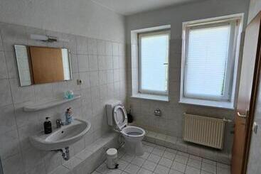 ペンション Private Room With Private Bathroom