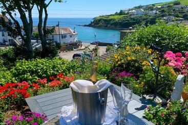 ベッドアンドブレックファースト Portmellon Cove Guest House