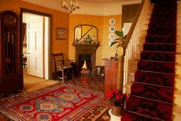 住宿加早餐  St Katharine S House