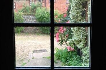 مبيت وإفطار The Harnser