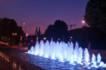 בית מלון כפרי Hostal Campus