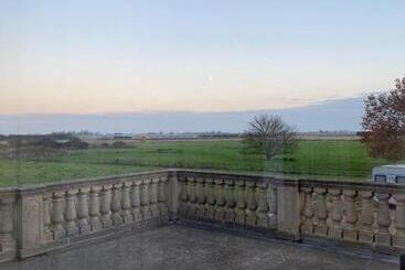 فندق Woodhouse Farm Lodge