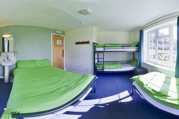 Yha Lands End Hostel