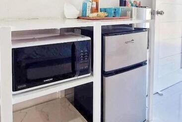 הוסטל Ina Rose Apartment And Transient