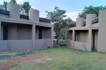 צימר Sashe River At Buffelshuis Safari Camp