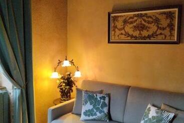 مبيت وإفطار Suite De La Princesse Isabelle