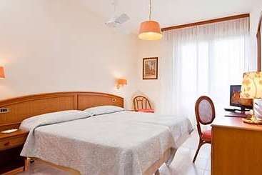 Отель Gabbiano Garda Lake Collection