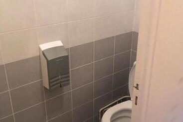 בית מלון כפרי Le Relais De Janze