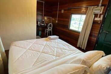 モーテル Global Lepa Lodge