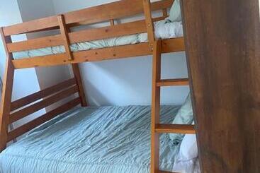 Пансион 30 On Colville