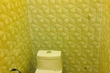 פנסיון The Pines Studio @ Pcb