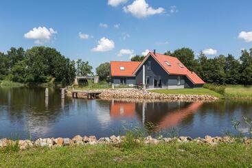 منتجع Dormio Waterpark Langelille