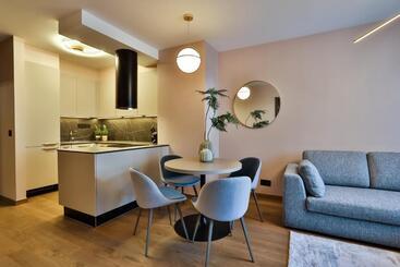 アパートホテル Sun Hill Luxury Suites