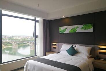 Thank Inn Chain Hotel Yongzhou Dao County Binhe Road