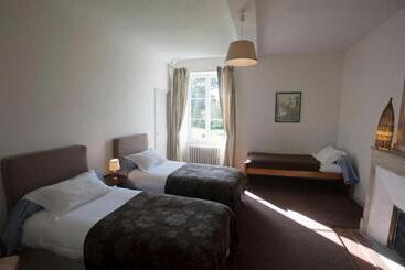 住宿加早餐  Logis Du Petit Caugy