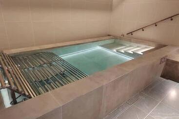 هتل New World Guangzhou