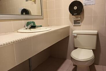 Hotel Oyo 90860 Wawasan Inn