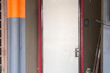 호텔 Oyo 90866 Rakyat Inn