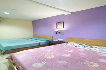 Отель Oyo 90883 Pavilion Inn