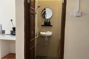 פנסיון Aayu Stewart