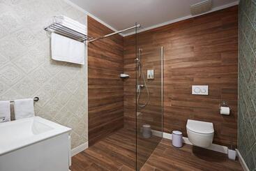 بنسيون Rustyfox