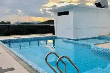 פנסיון Syanaz Studio Apartment