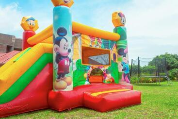 هتل Beri Cottages