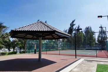 호텔 Puteh Timurbay Beachfront Private Suite Kuantan