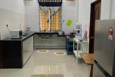 ペンション La Wood Homestay