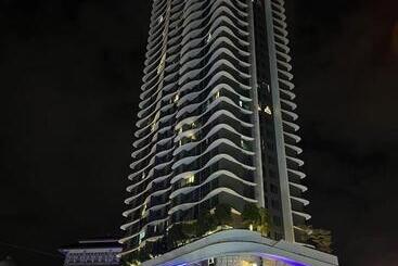 מלון דירות Rizz Residence Troika Kb