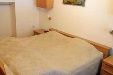 הוסטל Complex Turistic Nora Rau Sadului