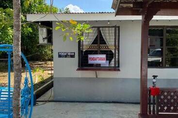 هاستل Lakse Inn Homestay