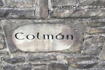 مبيت وإفطار Colmán House