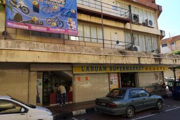 בית מלון כפרי Ambassador 1