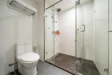 Orange Hotel Shanghai Hongqiao Airport Caoan Road Branch Free Hongqiao Airport & Hongqiao Train St