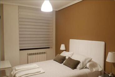 פנסיון Piso En El Casco Antiguo