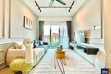 Seasons Luxury Apartment By Jk Home