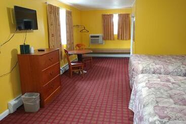 Maine Motel