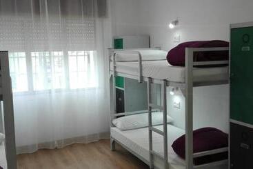 펜션 Albergue Lalin Centro