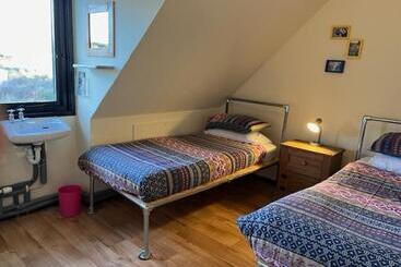 הוסטל Anglesey Outdoors