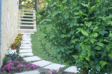 민박 Le Moulin De Monternault