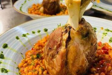 펜션 Casa Vanatoreasca