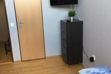 膳宿费 Evička Penzion