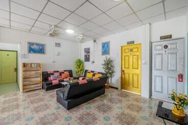 Общежитие Bann One Love