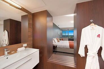 מלון דירות Altitude On Montville