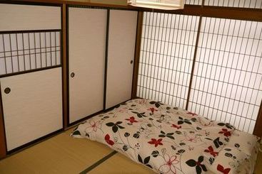 هتل Jhoppers Hida Takayama Guesthouse