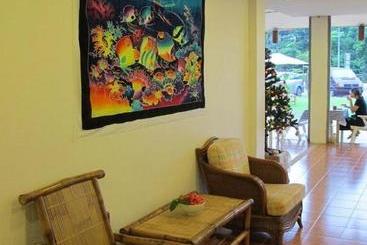 هتل Khaolak Seafan Bed & Breakfast